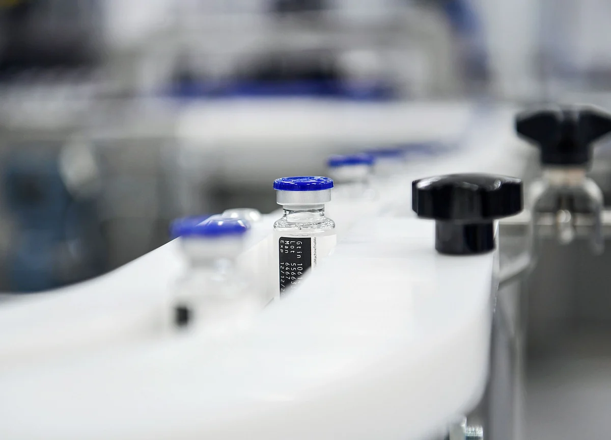 U.S. Raises Ante in Vaccine Race With $1.2 Billion for Astra