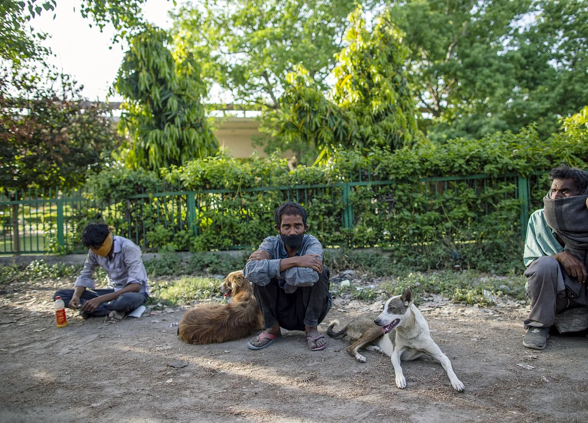 India’s Budget Gap Breaches Estimate on Poor Tax Collection