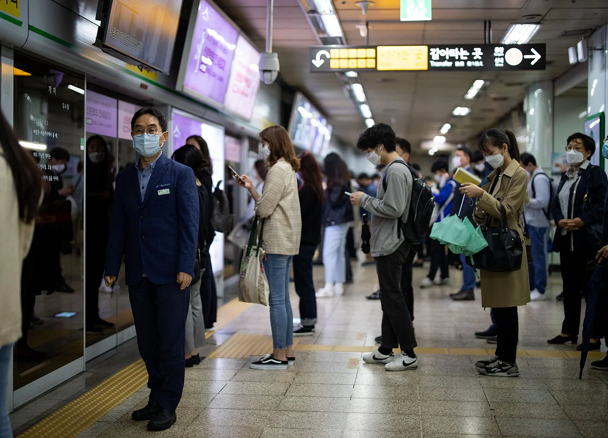 South Korea’s Consumer Confidence Rebounds From 11-Year Low