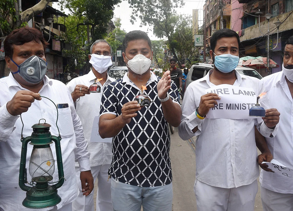 Cyclone ‘Amphan’: Protests Breakout Across Kolkata As Power, Water Crisis Continues