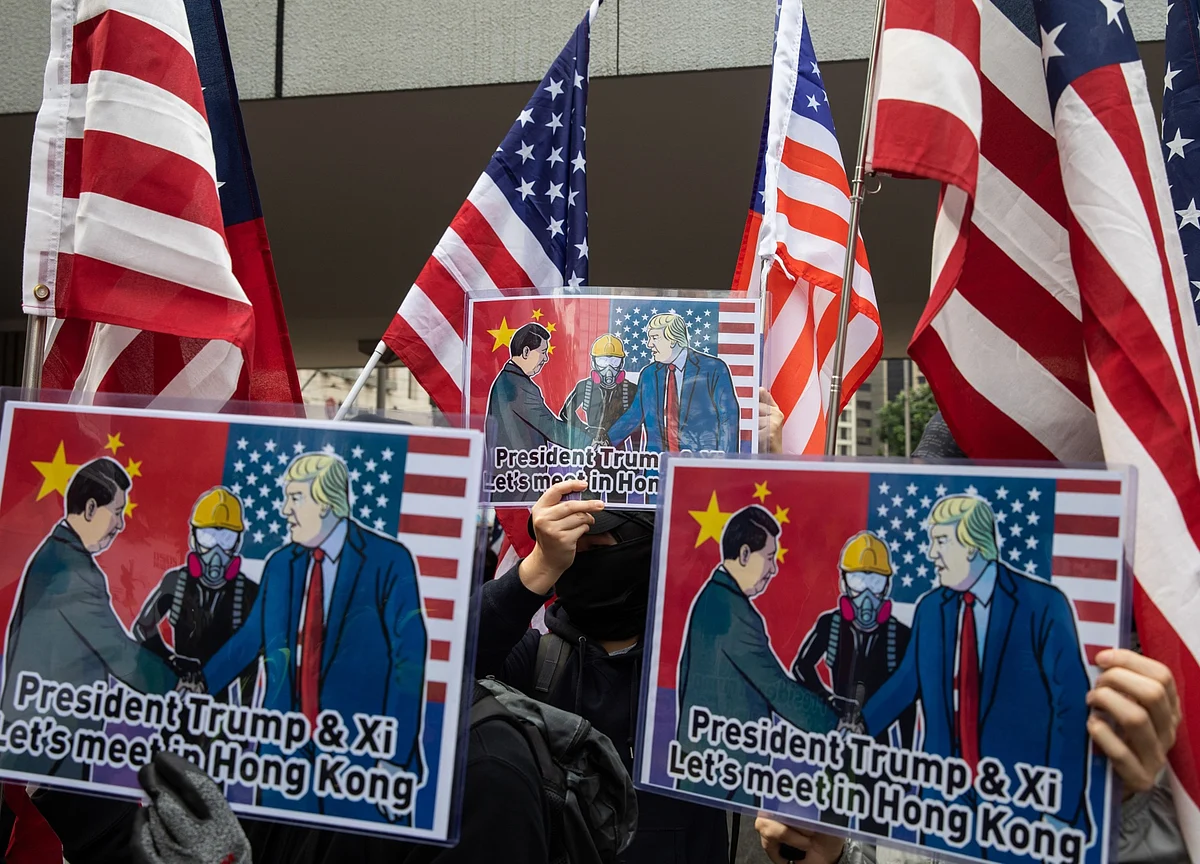 Trump Warns China of U.S. Response to Hong Kong Crackdown