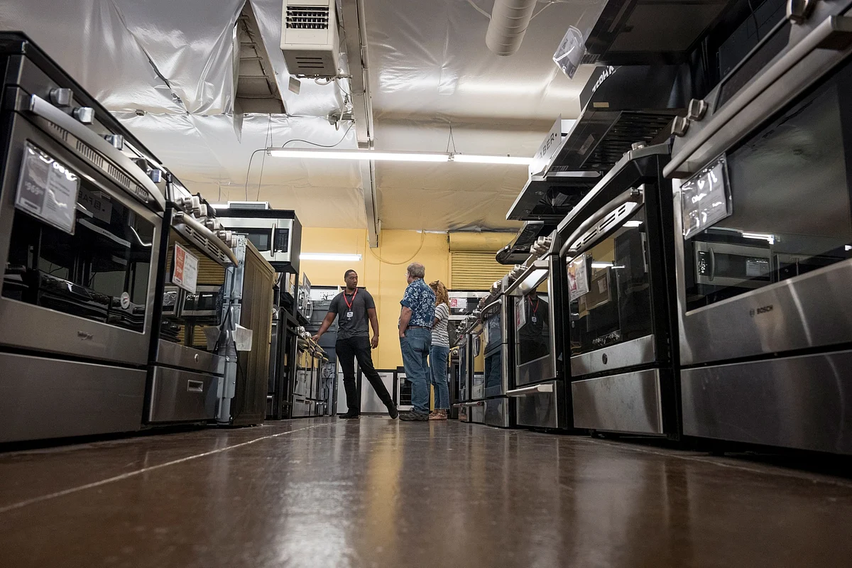 U.S. Durable Goods Orders Fall Sharply for Second Straight Month