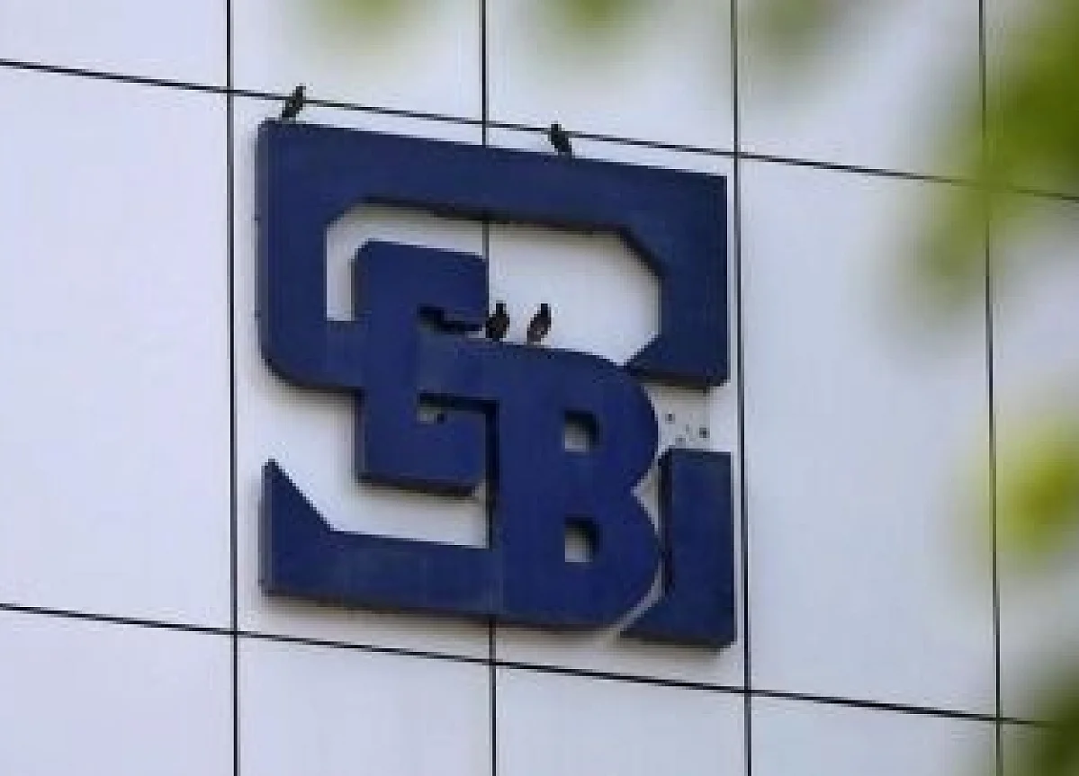 SEBI Eases Compliance Norms On Consolidated Results For Banks, Insurance Companies