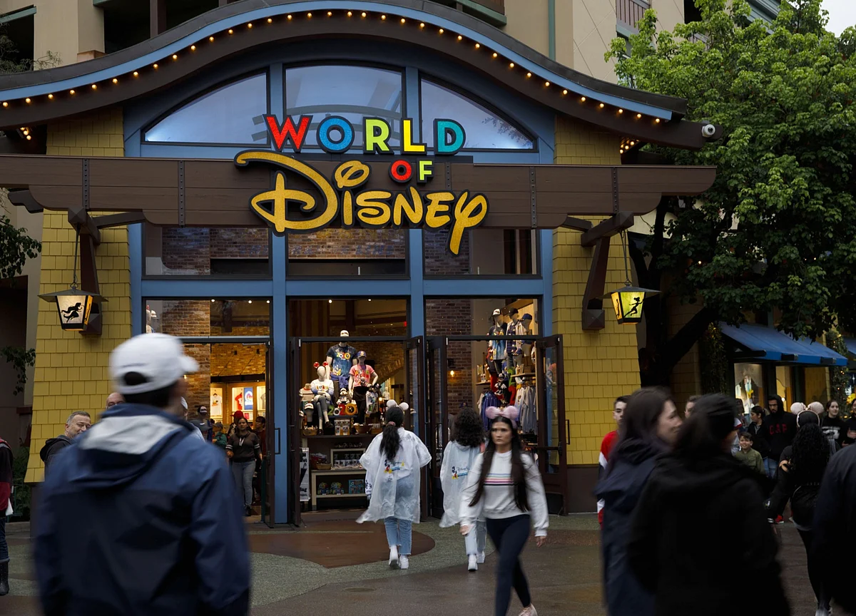 Disney to Reopen Some Florida Restaurants and Shops on May 20