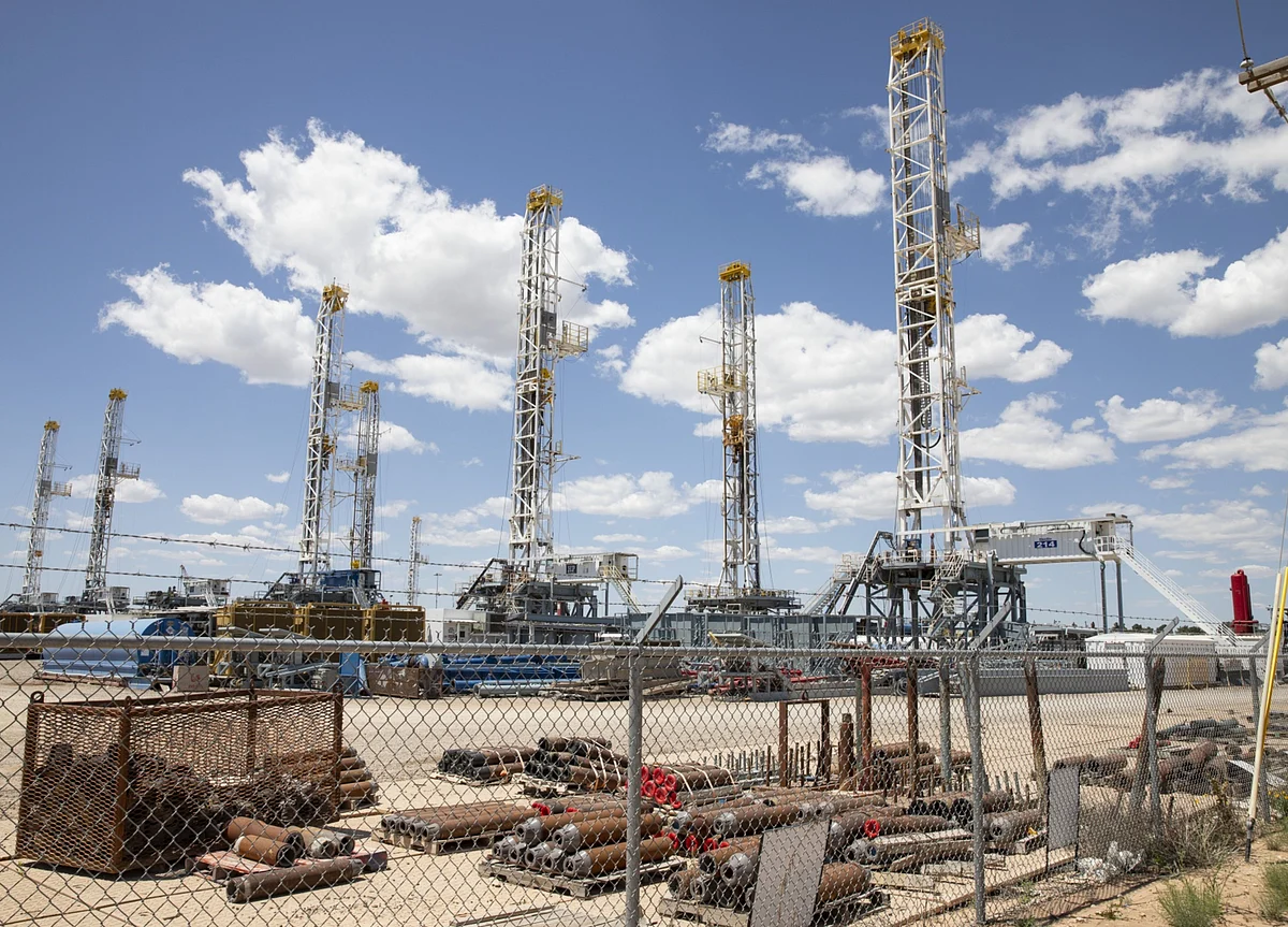 Overseas Demand Fears Weaken U.S. Oil Prices to Multi-Month Lows