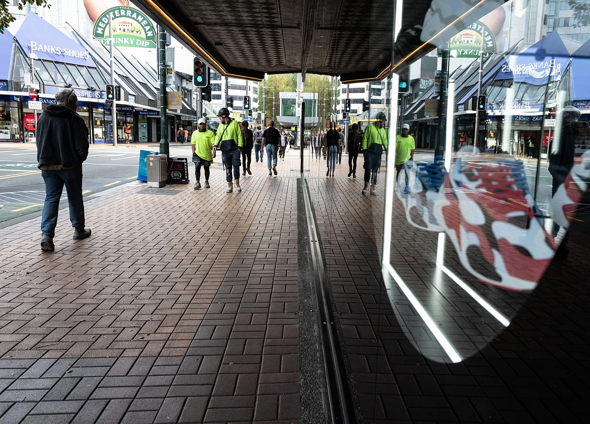 New Zealand Population Reaches 5 Million as Immigration Surges