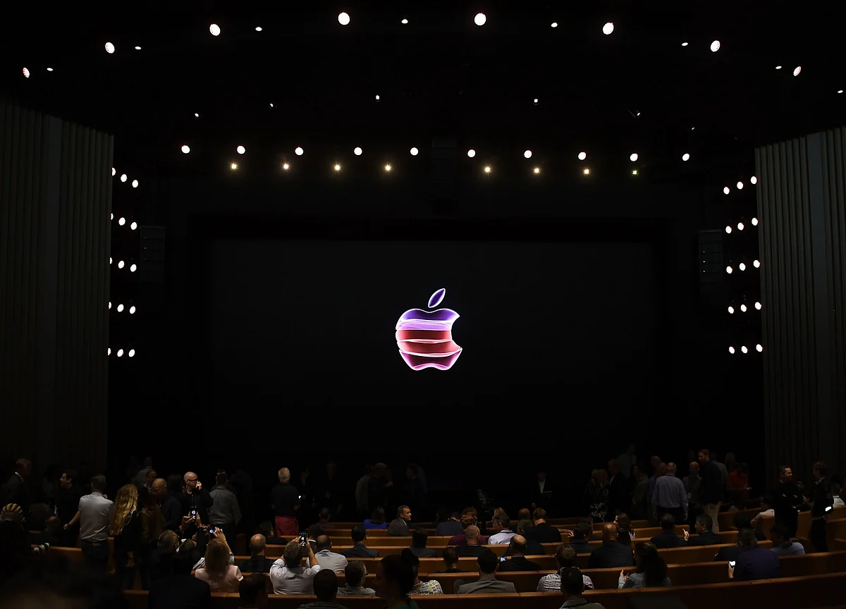 Apple Pushes Back Against ‘False Claims’ After FBI Criticism