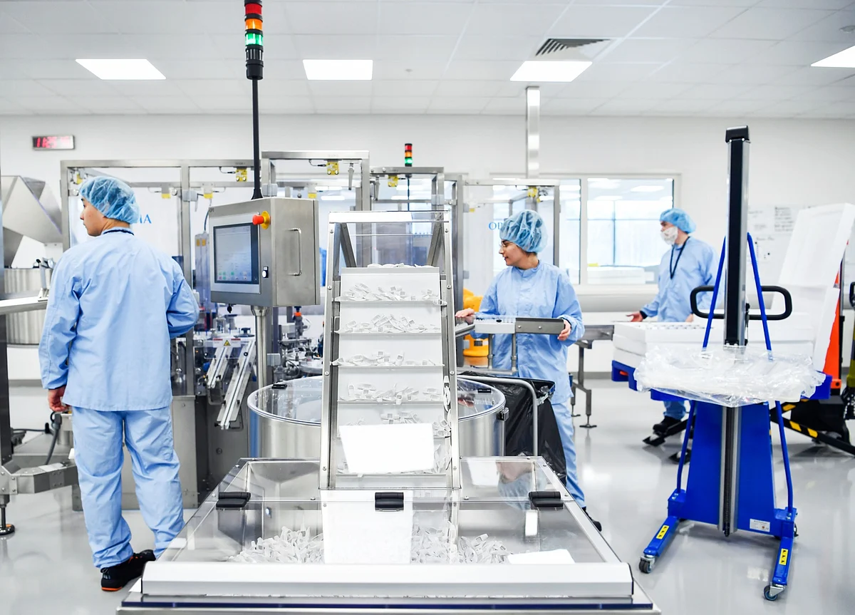 Oxford, AstraZeneca Begin Advanced Trials of Covid Vaccine