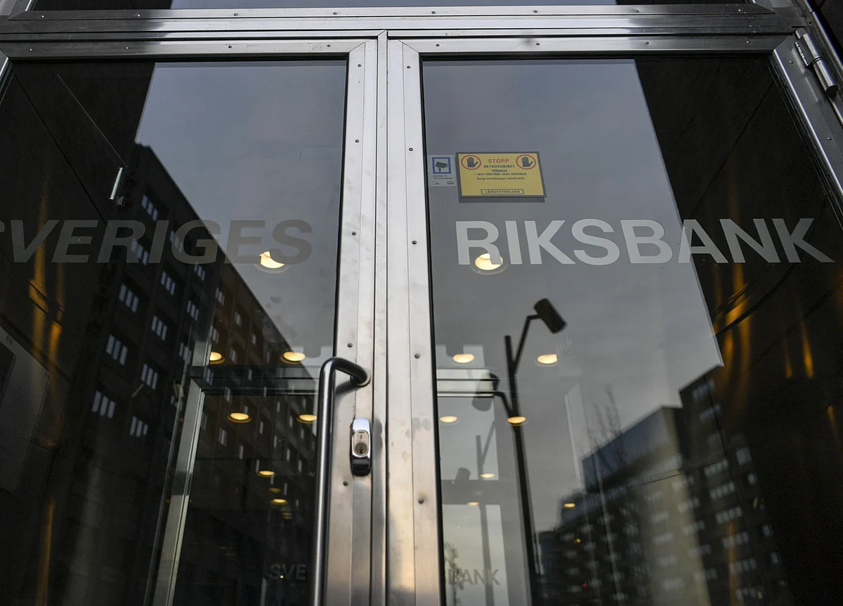 World’s Oldest Central Bank Hits Legal Blockade Amid Crisis
