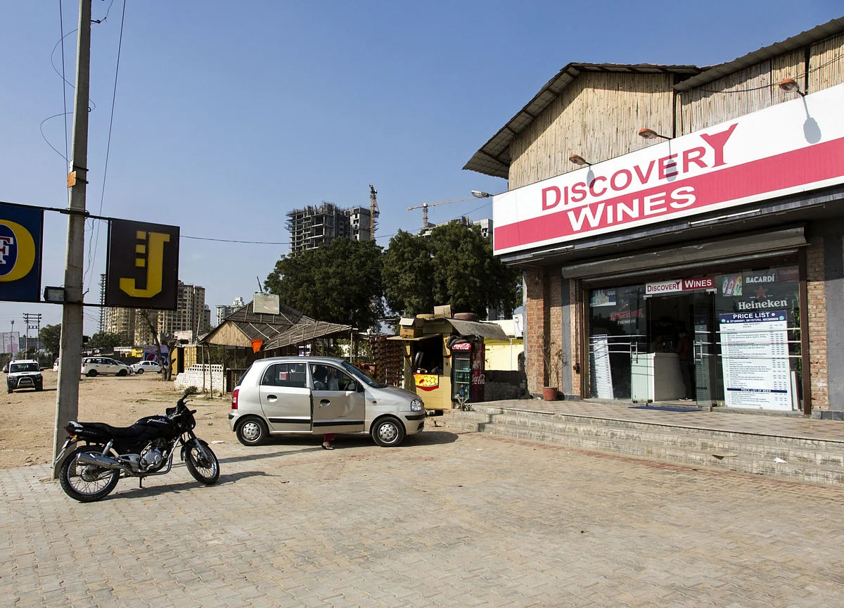 Liquor Industry, Restaurants Pitch Several Models For Alcohol Home Delivery
