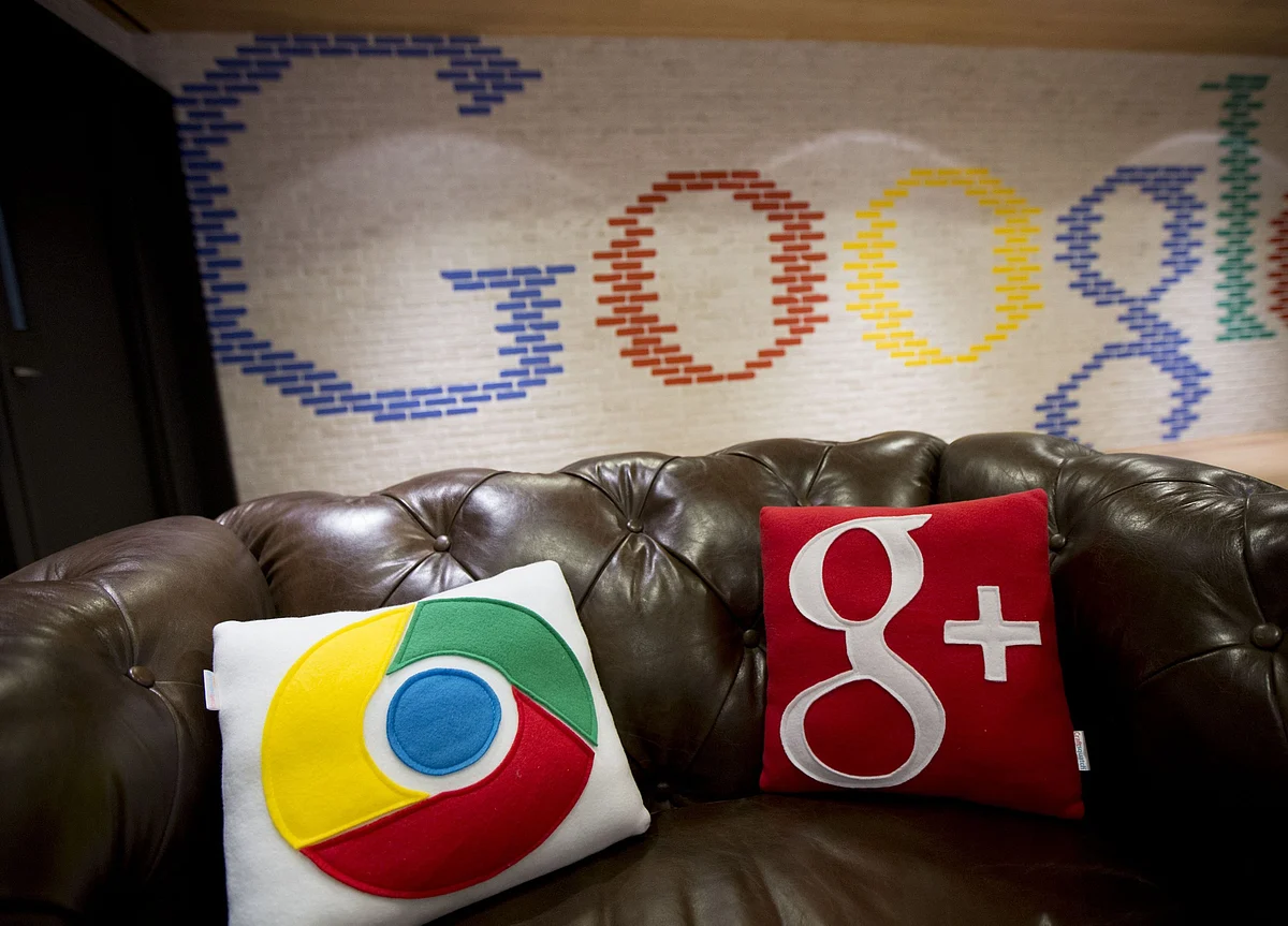 Google Antitrust Suit Being Drafted by Justice Department
