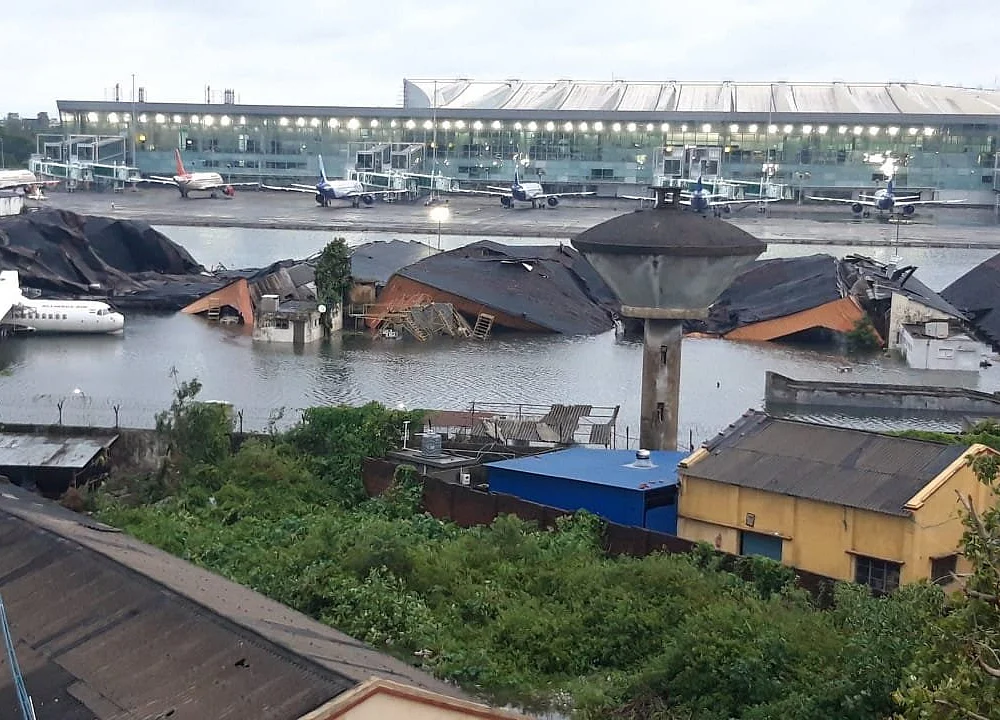 Ten Killed As Cyclone Amphan Batters Bangladesh