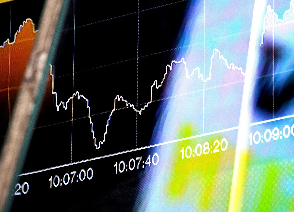 Stocks Advance With Investors Focused on Economy: Markets Wrap