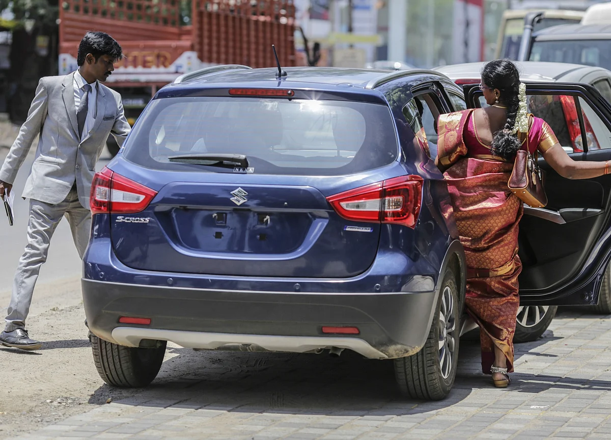 Maruti Suzuki, MG Motor Only Car Firms Offering 5% Average Fixed Dealer Margins