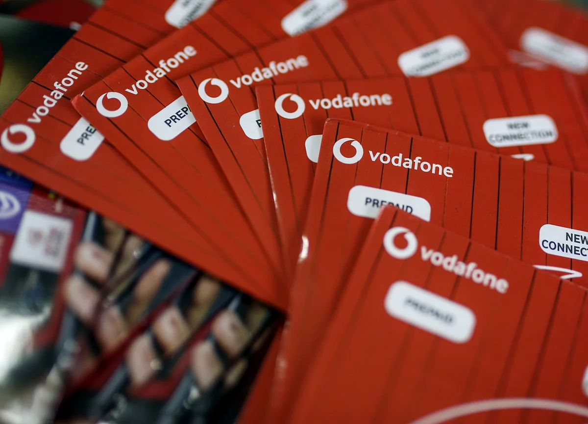 Google Considers Stake in India’s Vodafone Idea, FT Says