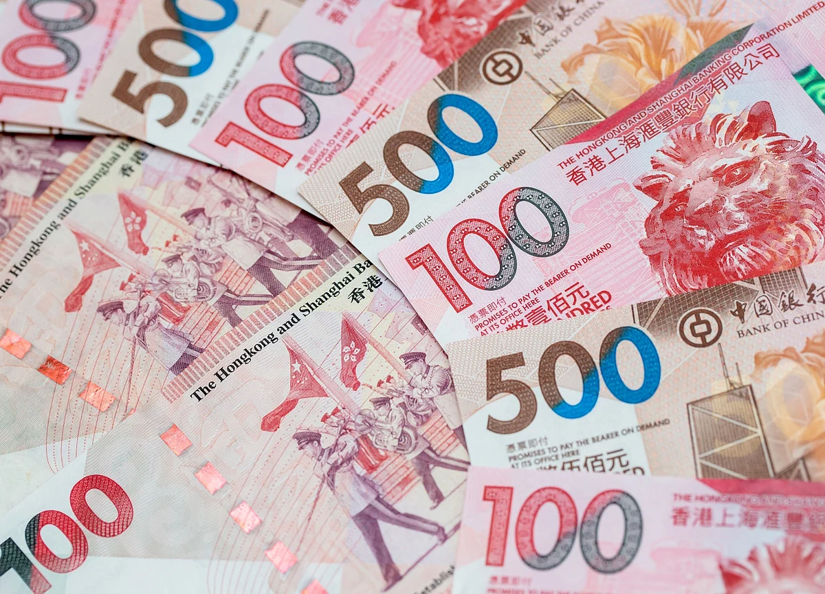 As Hong Kong Economy Sinks, Scant Liquidity Underpins Dollar