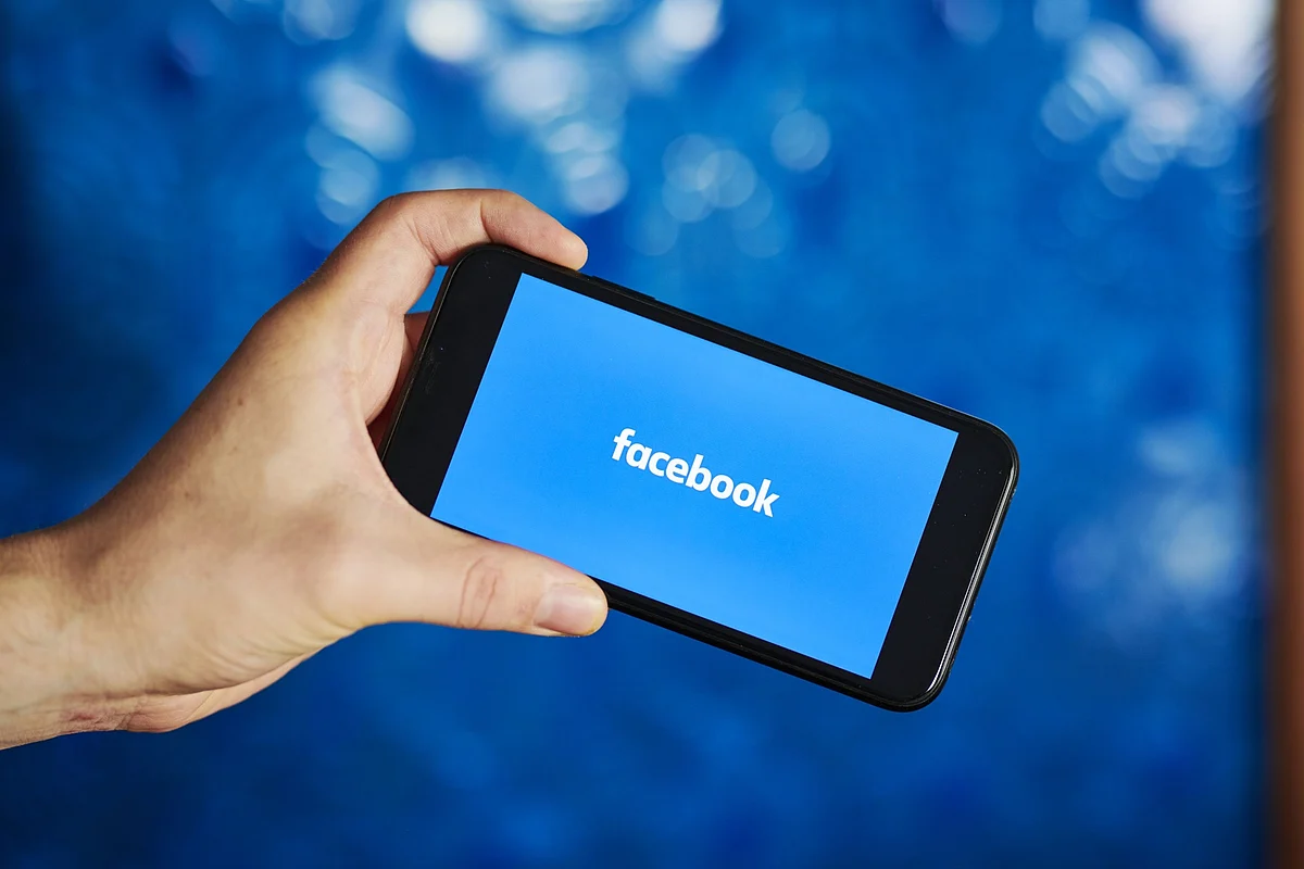 Twitter, WhatsApp Sanctions Loom in EU Privacy Crackdown