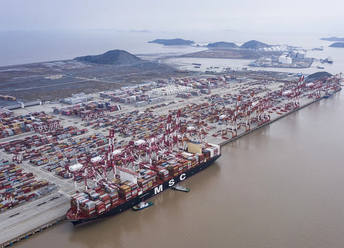 China Exports Post Unexpected Gain But Rebound Seen as Temporary