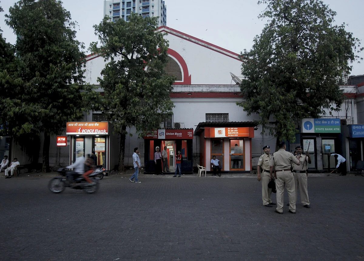 Flight to Safety by India Households May Benefit Banks, Insurers