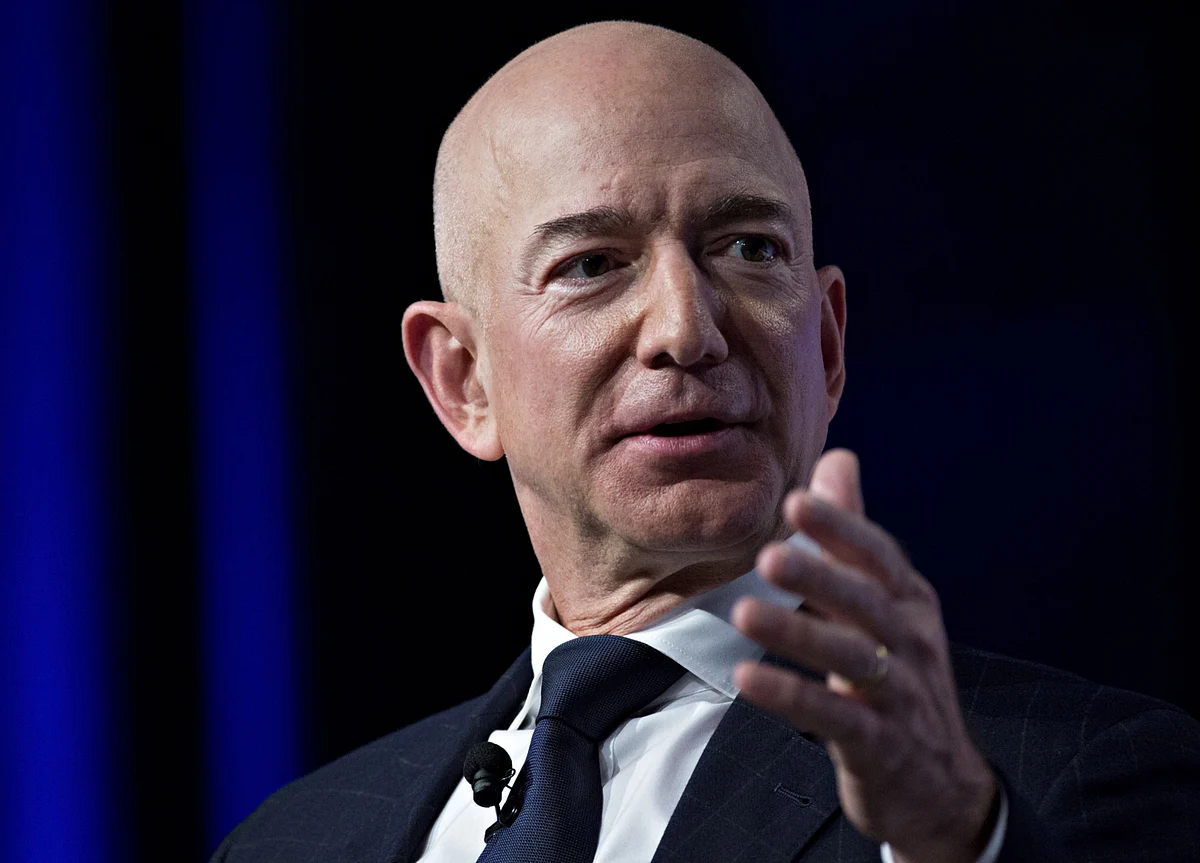 Bezos Targeted by Shipping Groups to Save Stranded Seafarers