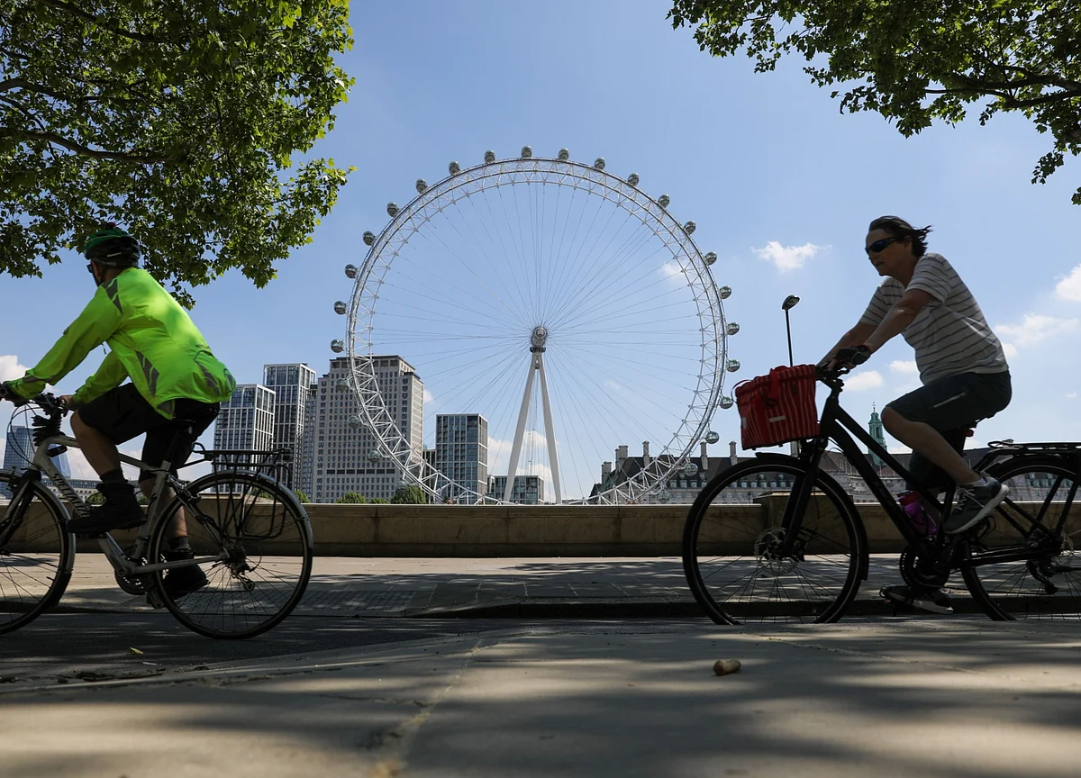 U.K. Economic Contraction Slows Slightly