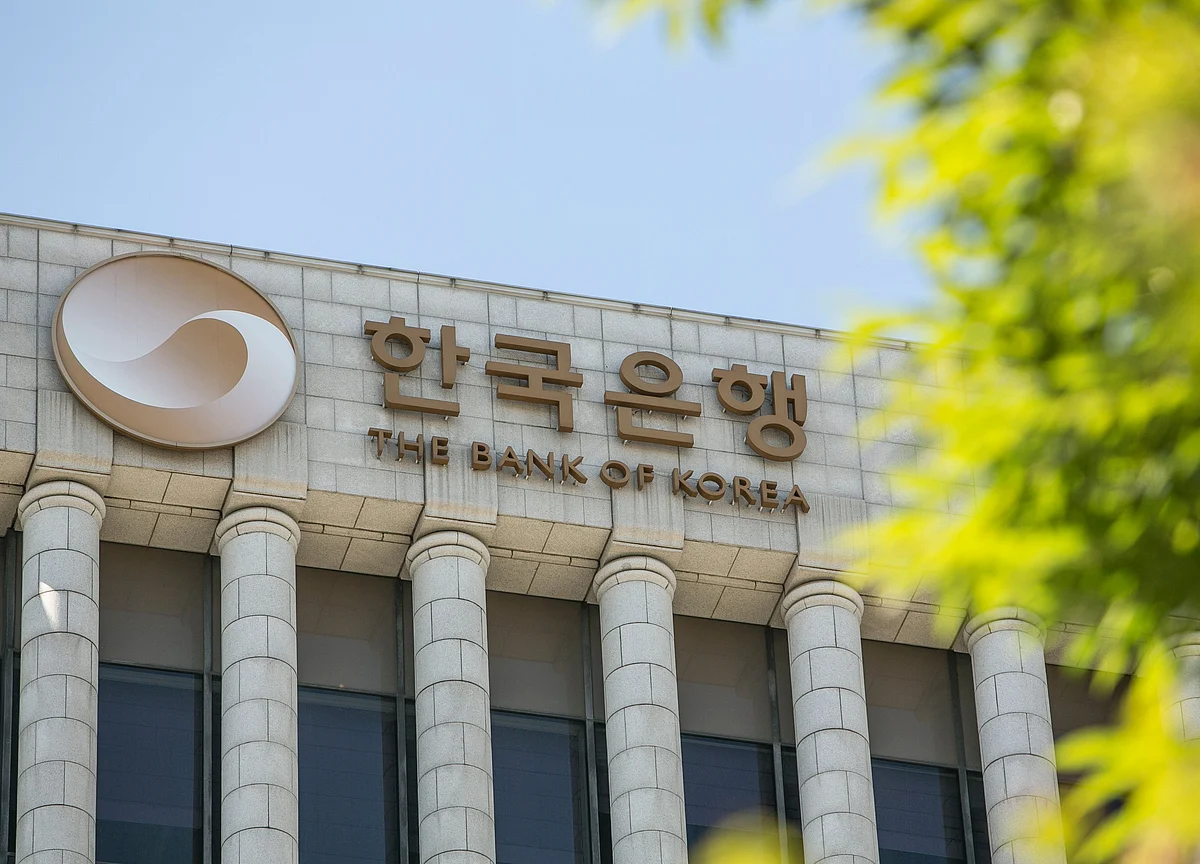Bank of Korea Seen Cutting Rates to New Record