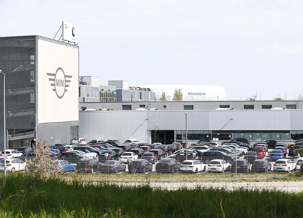 BMW Looks to Add Incentives to Workers to Help Cut 5,000 Jobs