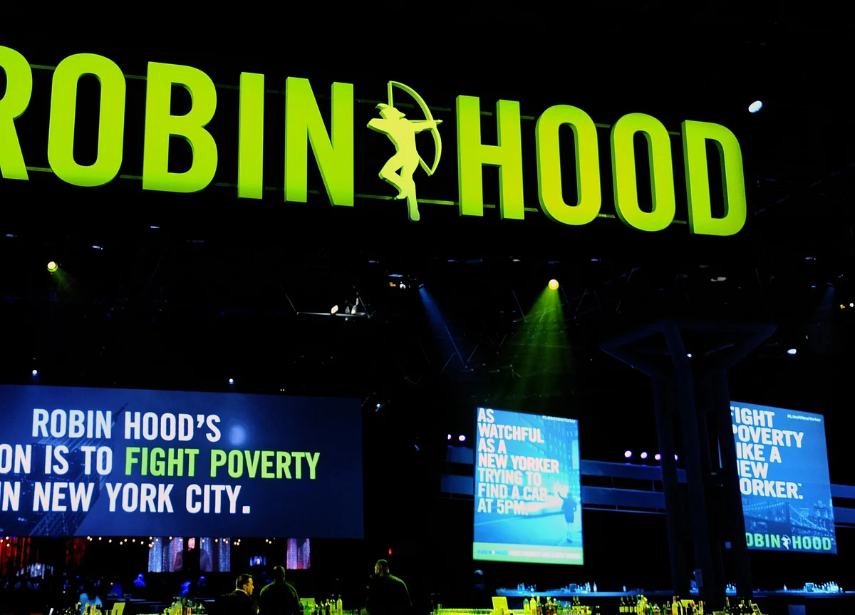 Steve Cohen, Jeff Bezos Achieve Scroll Fame at Robin Hood Telethon