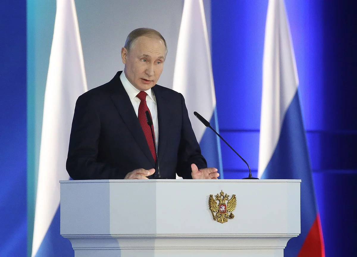 Coronavirus Tightens Putin’s Economic Grip
