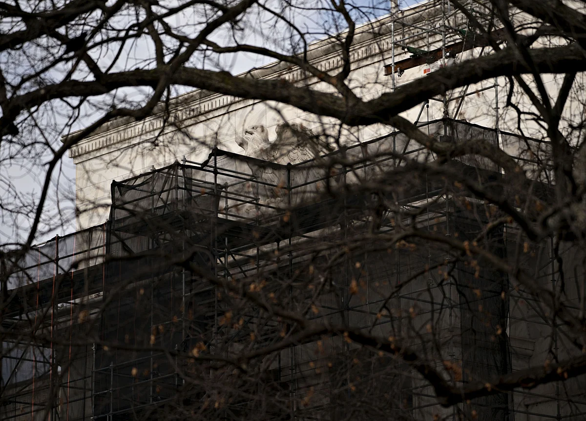 Futures Market Sees Negative U.S. Policy Rate by Early 2021
