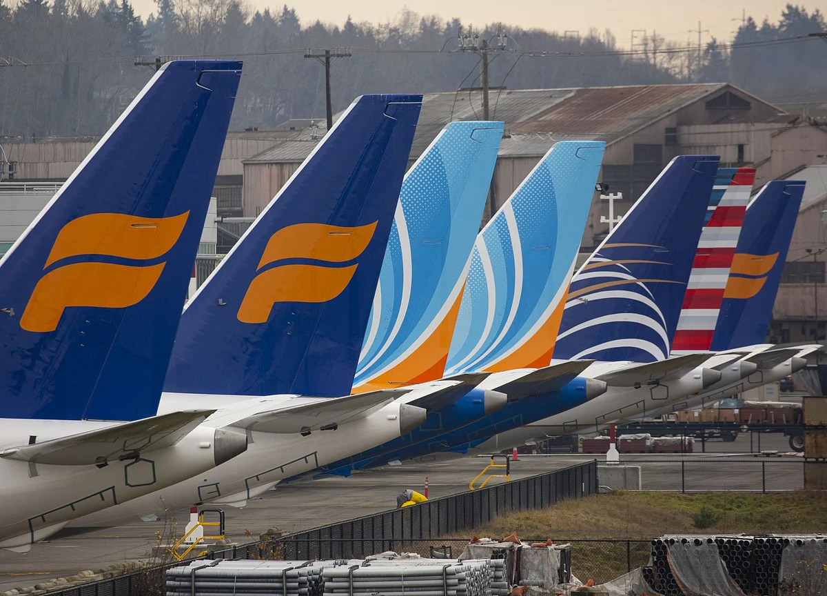 Buffett Dumps Airlines and His Aerospace Pain Only Worsens