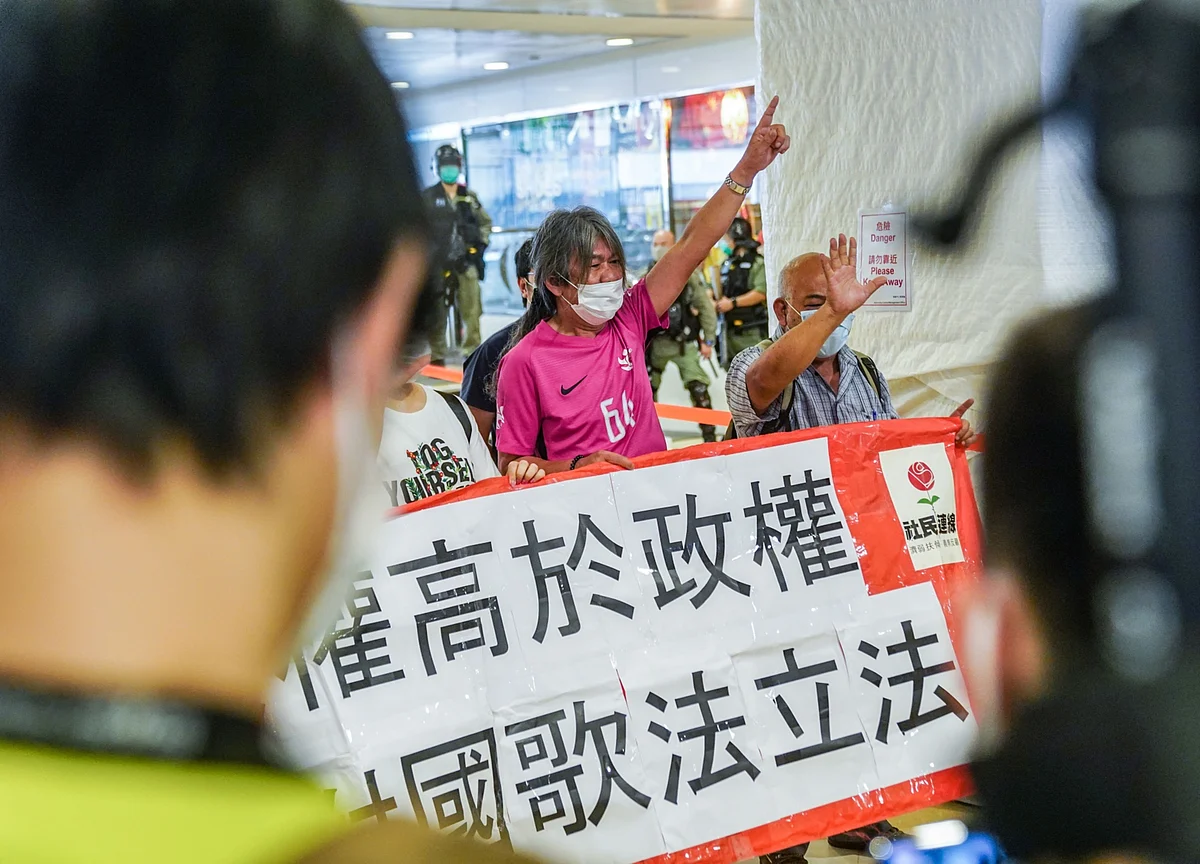 U.S. Move on Hong Kong Leaves Trump With Tough-or-Gentle Options