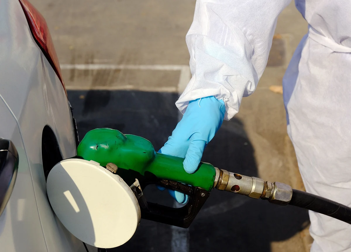 Indian Fuel Sales Boost Signals Worst of Rout Might Be Over