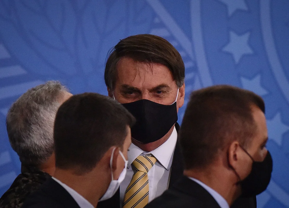 Bolsonaro Makes Deal With Governors as Virus Seizes Brazil