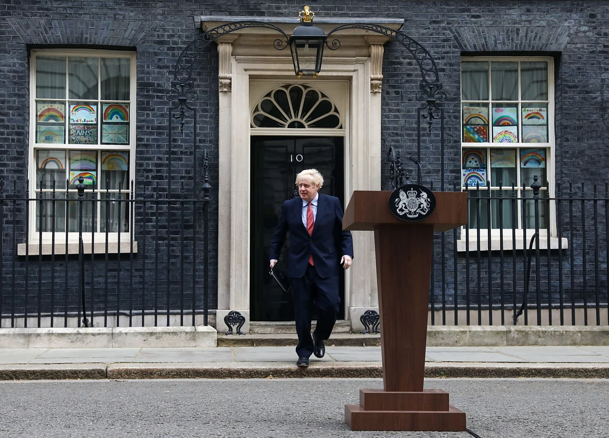 Boris Johnson Seeks Path Between Friends and Foes to End U.K. Lockdown
