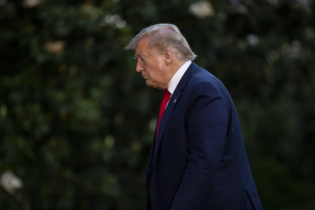 Trump Vows to Stop ‘Mob Violence’ Protesting Floyd Death