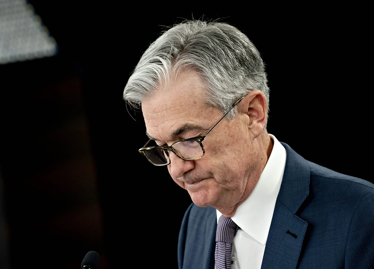 Jerome Powell Sees Long Road Ahead for Jobs Market
