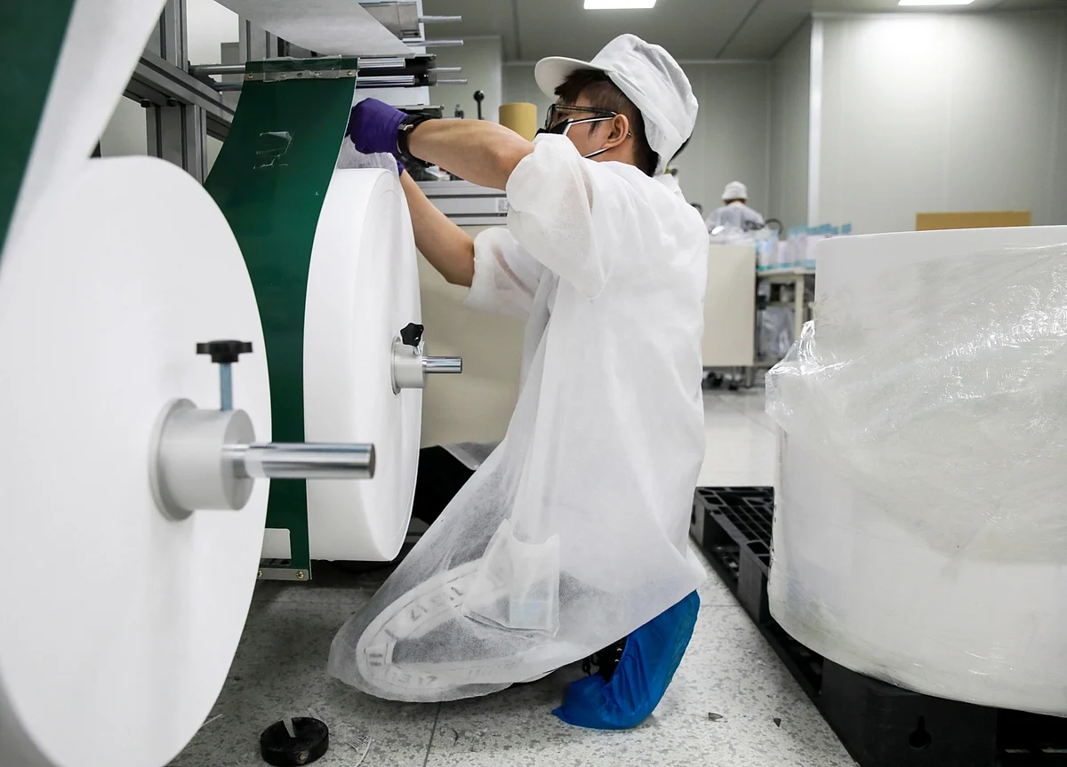 Texas Cases Up by Record; California on Face Masks: Virus Update