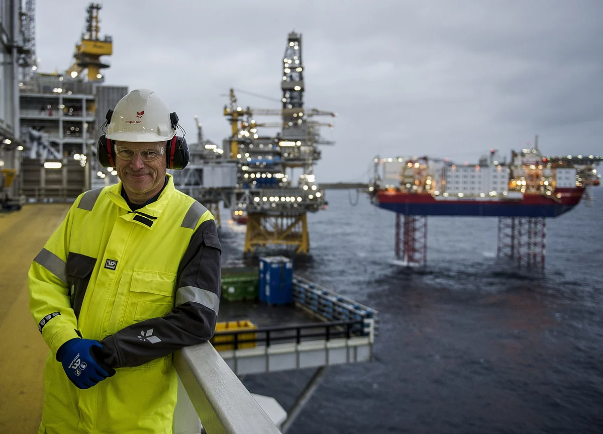 Oil Crisis Shows Richest Nordic Country Remains a Crude Addict