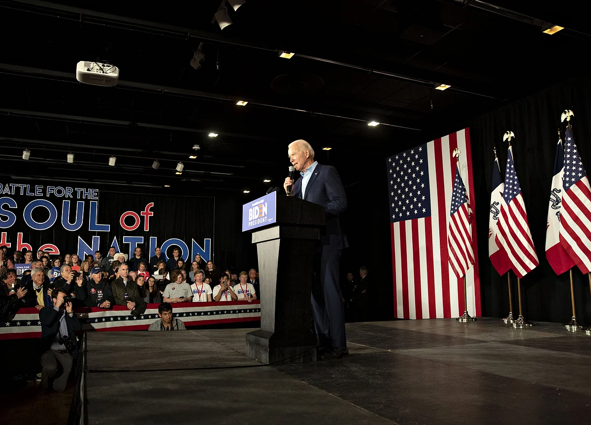 In Role Swap, Trump Runs as an Outsider, Biden Plays Incumbent
