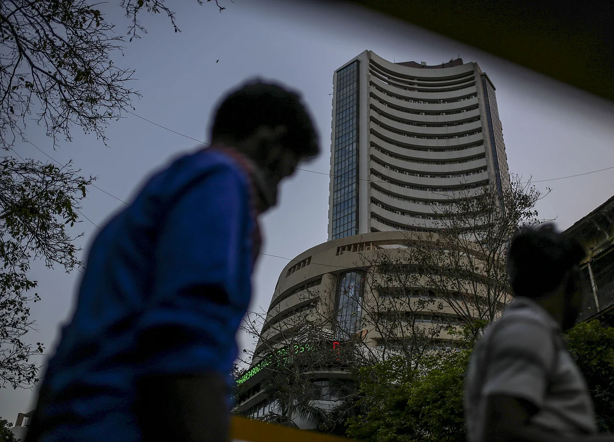 Small India Investors Are Latest to Snag Beaten-Down Stocks