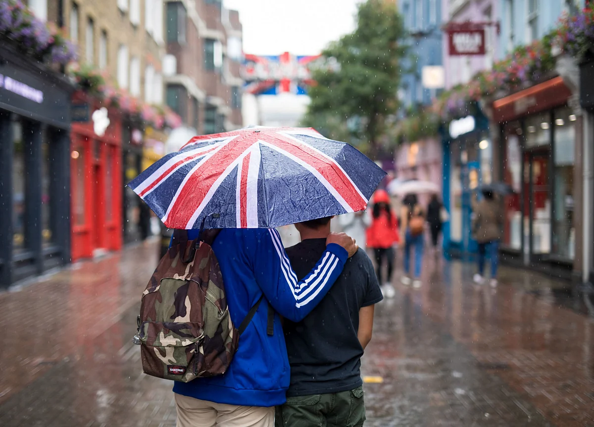 U.K. Plans ‘Shock and Awe’ Info Campaign to Ready for Brexit
