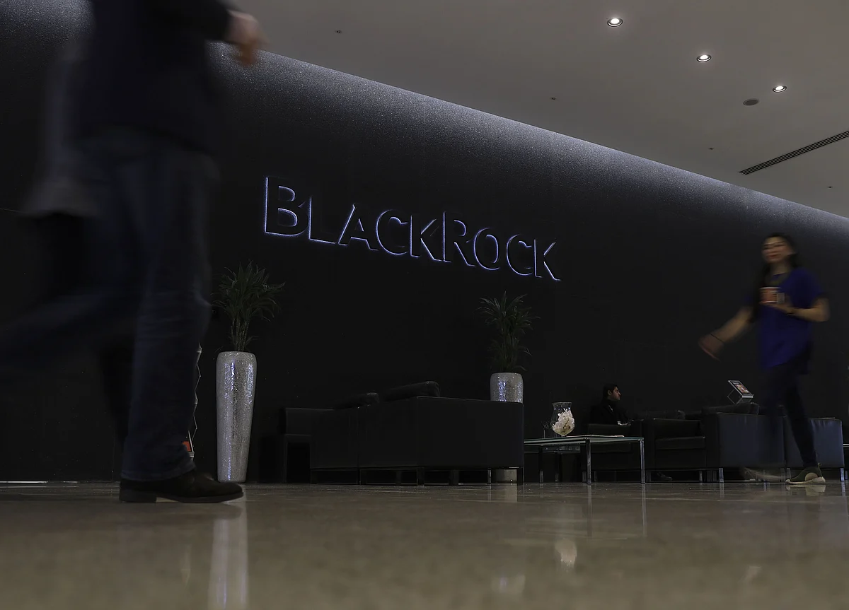 BlackRock Files to License Active Non-Transparent ETF Structure
