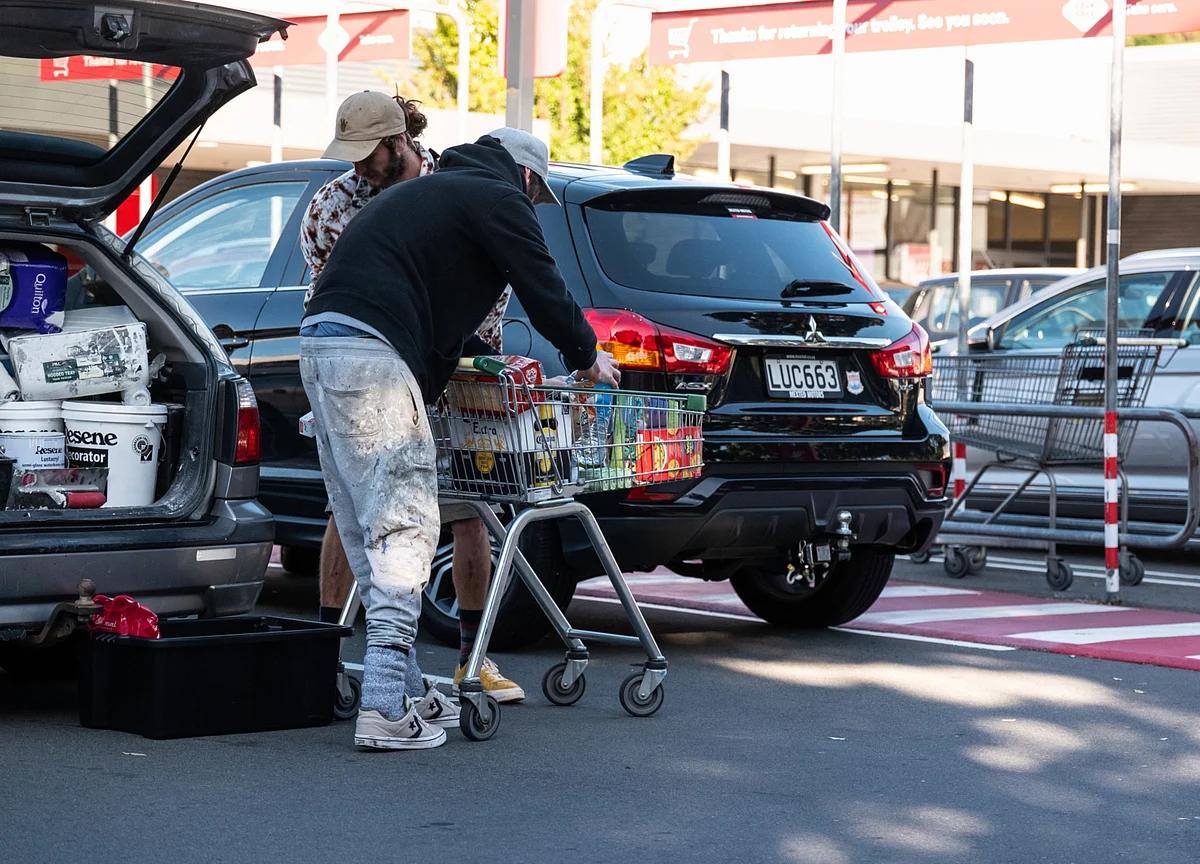 New Zealand Retail Sales Jump, But Still Trail Pre-Covid Levels