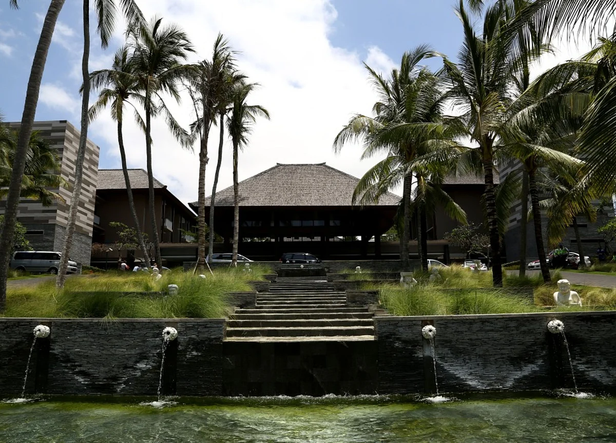 Bali Hotels Go on Sale for Cheap With Virus Hammering Tourism