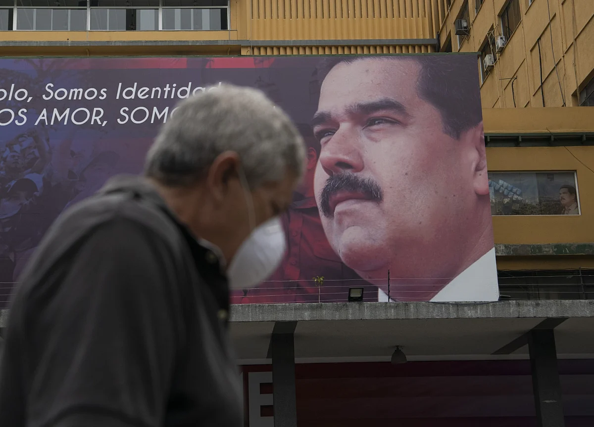 Venezuela’s Maduro Expels EU Ambassador Over New Sanctions