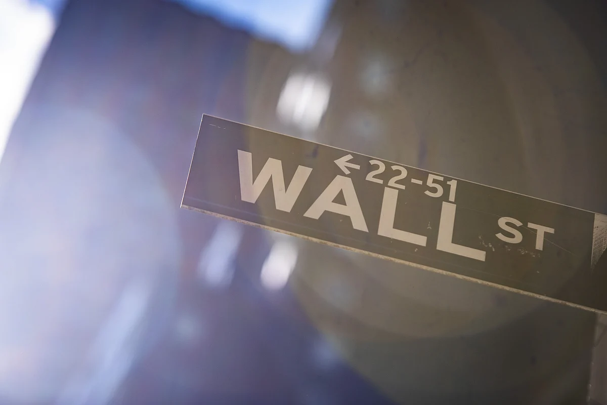 Wall Street Warning to Corporate America: Get Cash While You Can