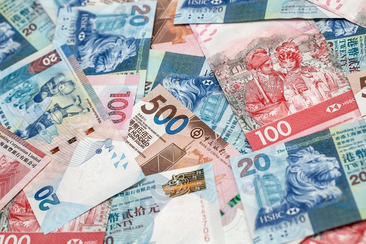 Traders Test Fed’s Power With Bets on More Currency Volatility