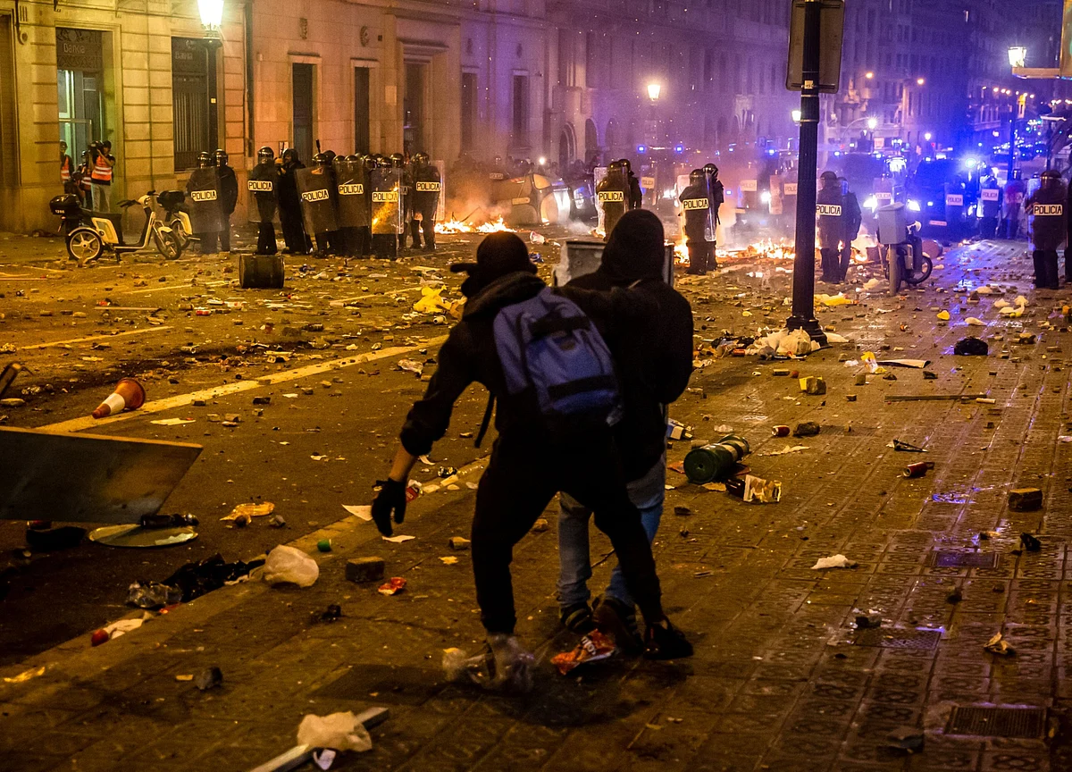 Stock Market Rebound Put to Test Again With Street Unrest Raging