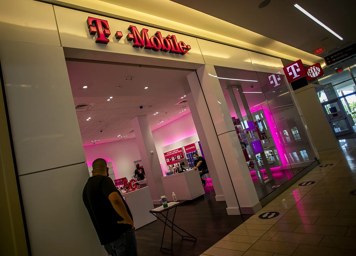 SoftBank to Sell Slice of T-Mobile in a $21 Billion Deal